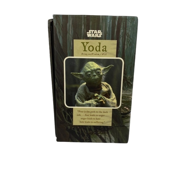 STAR WARS Yoda Bring You Wisdom, I Will Statue Figure Includes Book NWOT - Picture 4 of 8